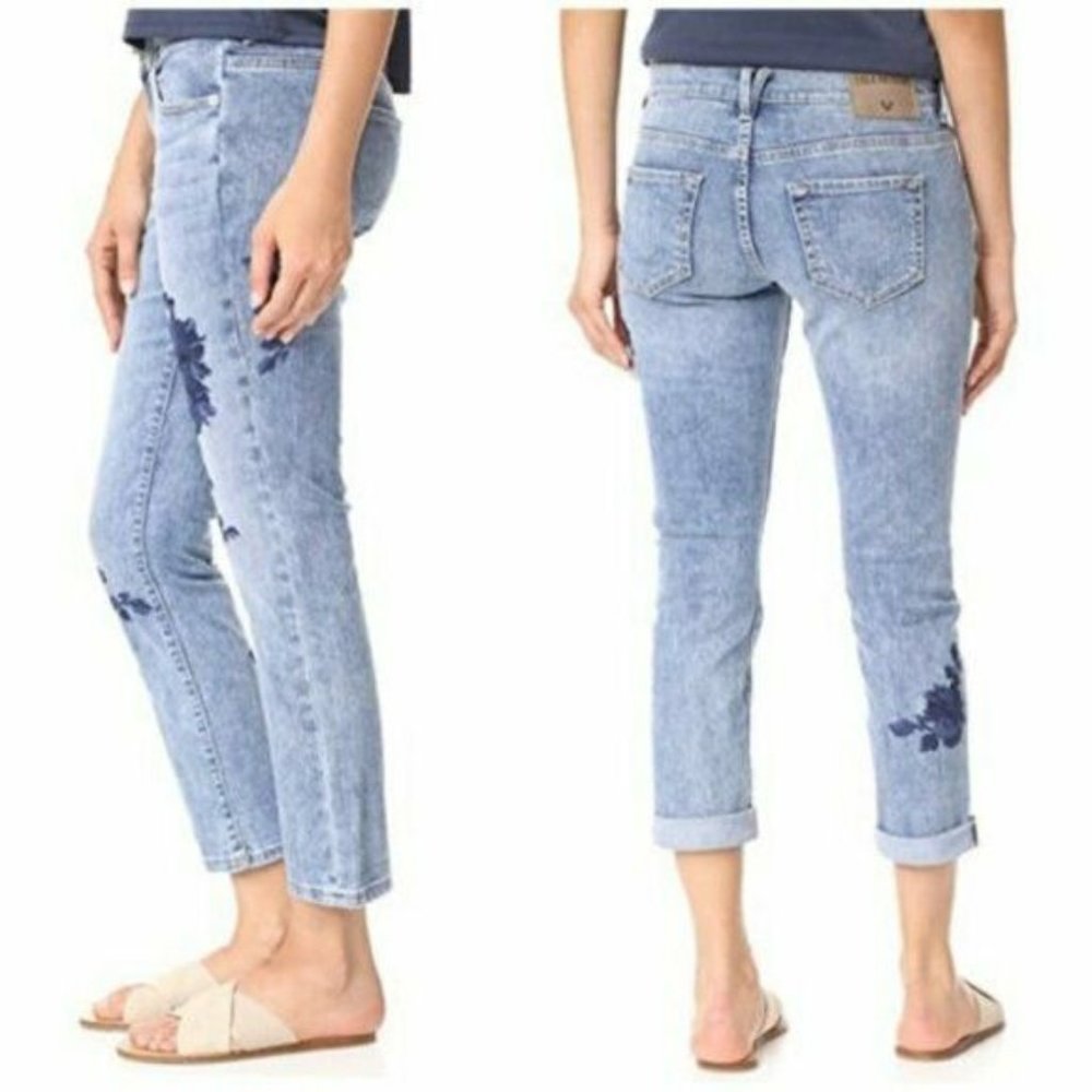 True Religion Light Wash Blue Floral Embroidered Women's Jeans